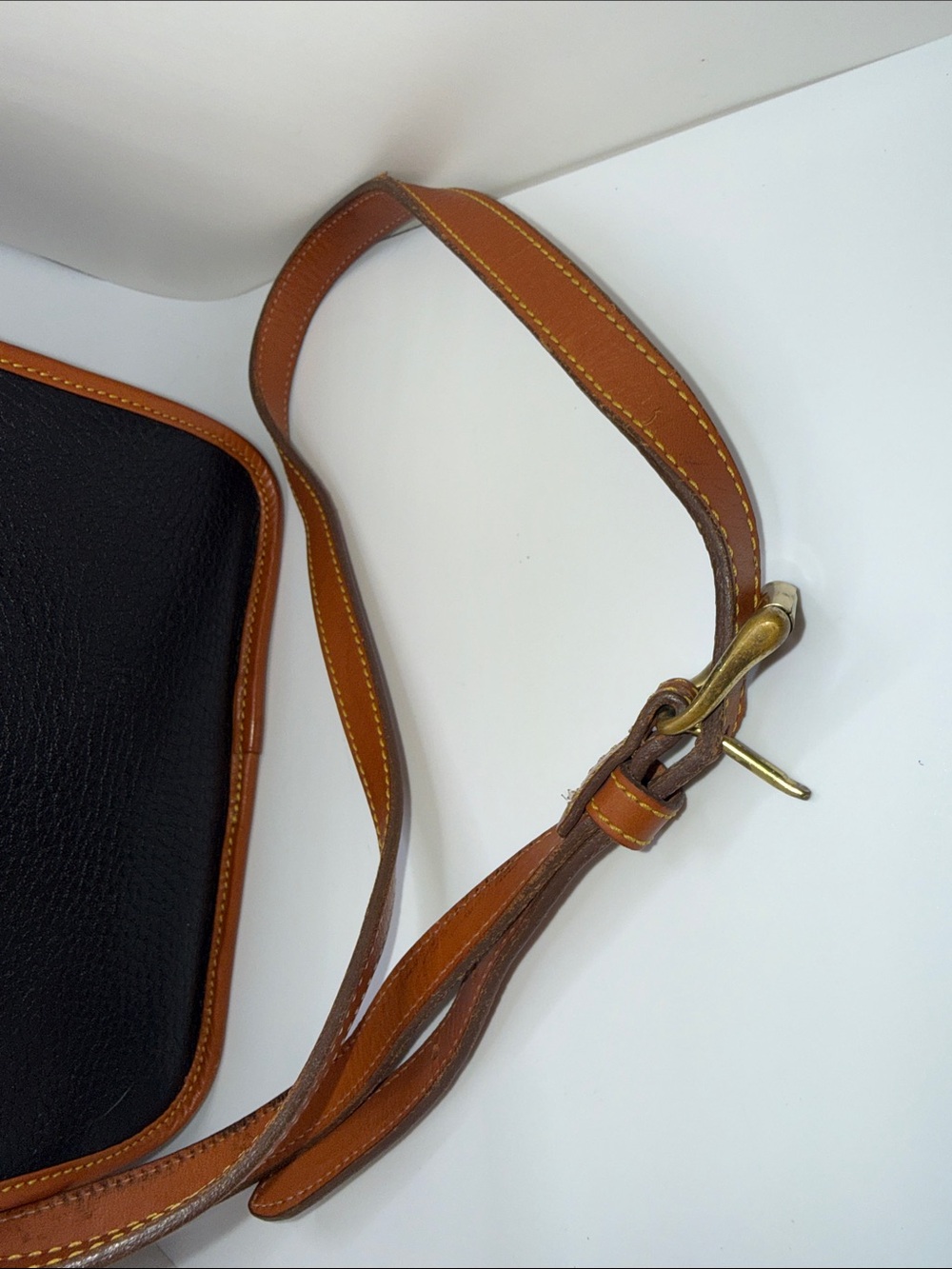 Vintage Dooney & Bourke (AWL) Square Carrier Leather Bag - Picture 12 of 12